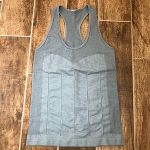 FABLETICS Vented TANK TOP S small Shirt Athletic